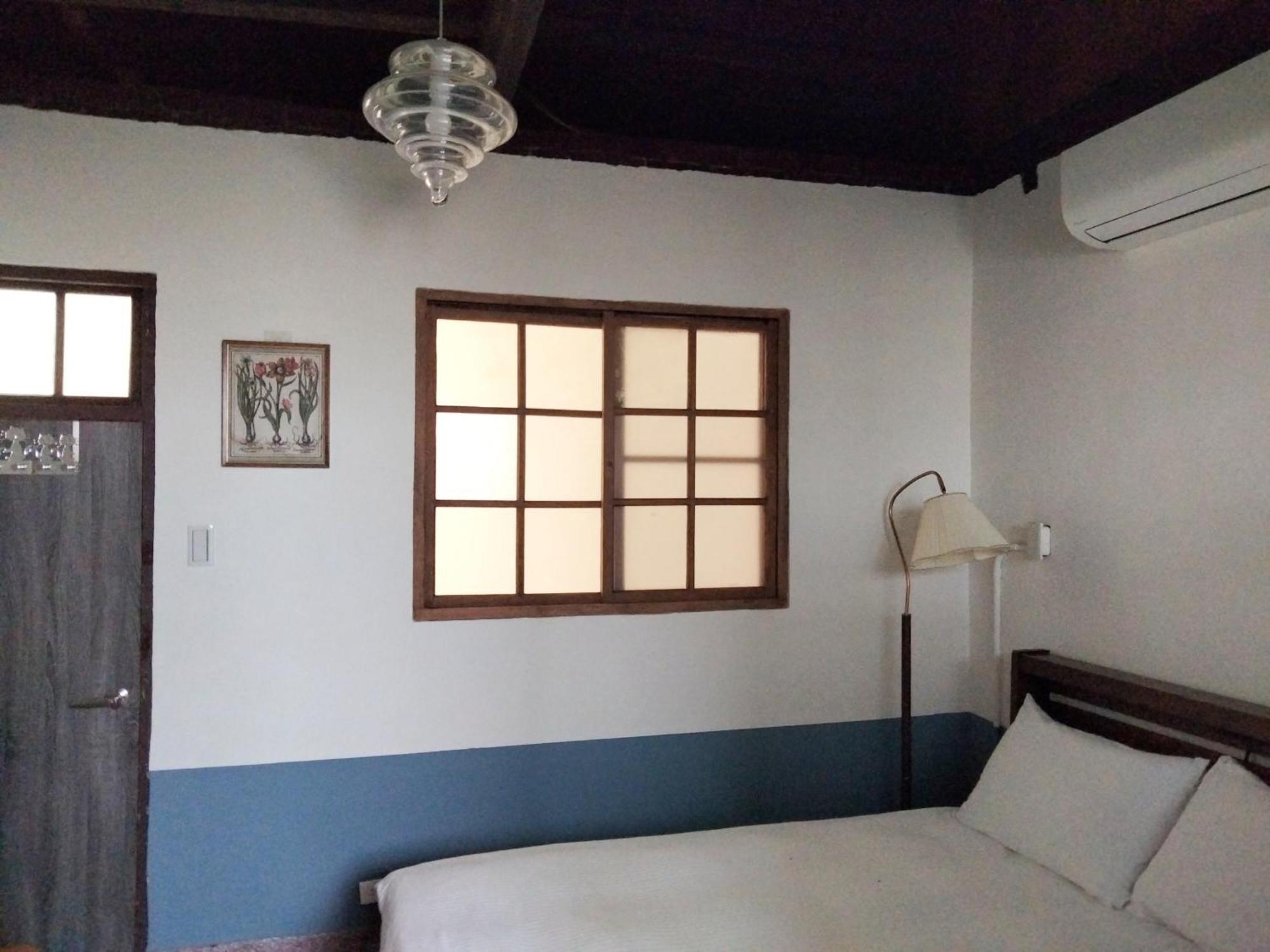 Neat Hostel Тайнань Экстерьер фото