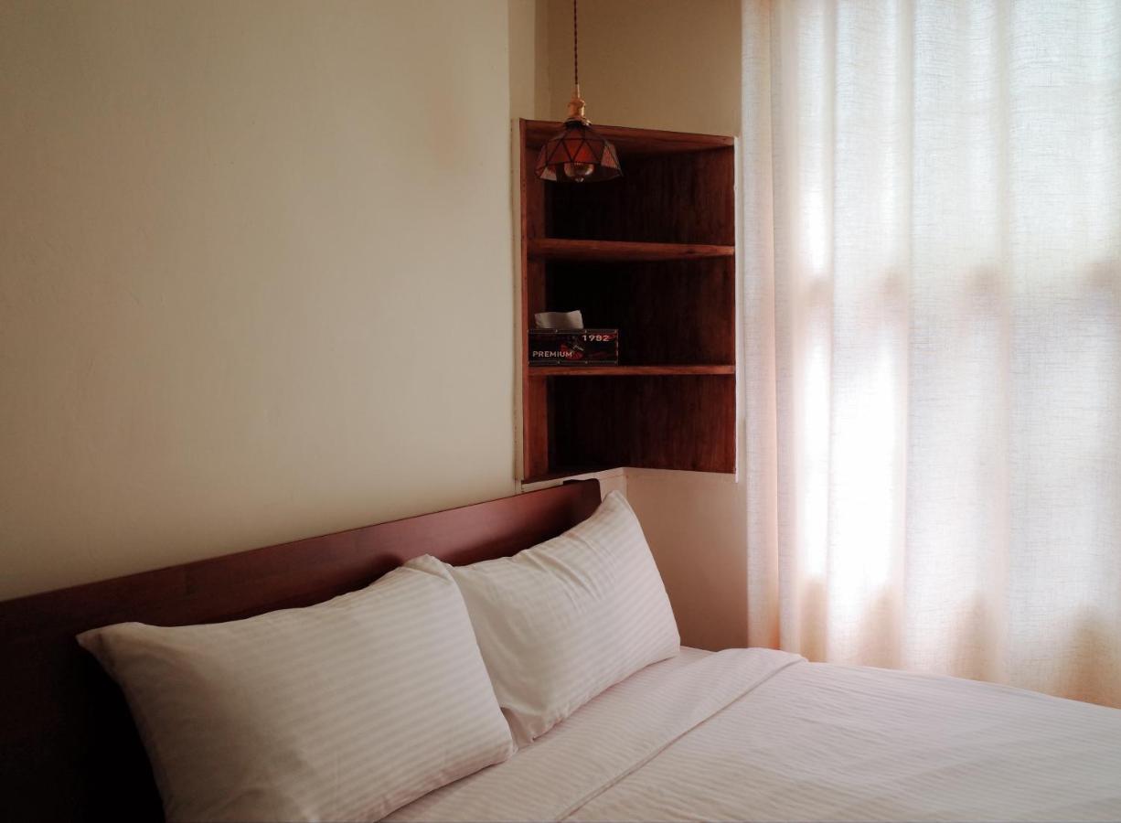 Neat Hostel Тайнань Экстерьер фото